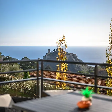Modern Luxury - Sea View Over Village Apartment *