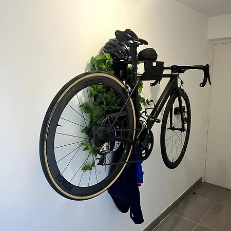 Modern Luxury - Sea View Over Village Apartmán